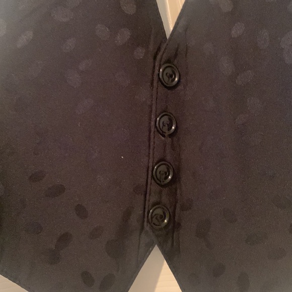 KC Chiefs vest - Picture 3 of 6